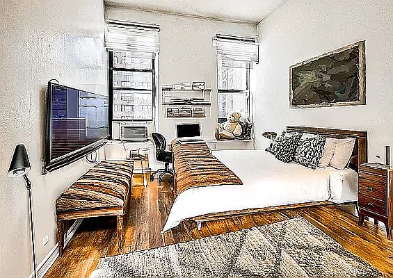 2nd image of 400 E 64th St APT 3A