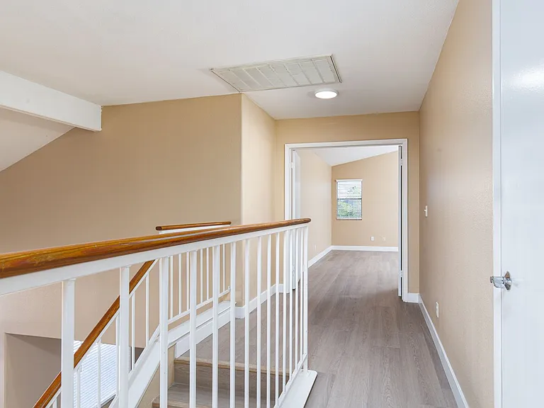 8348 Granite Peak Ct — Photo 18