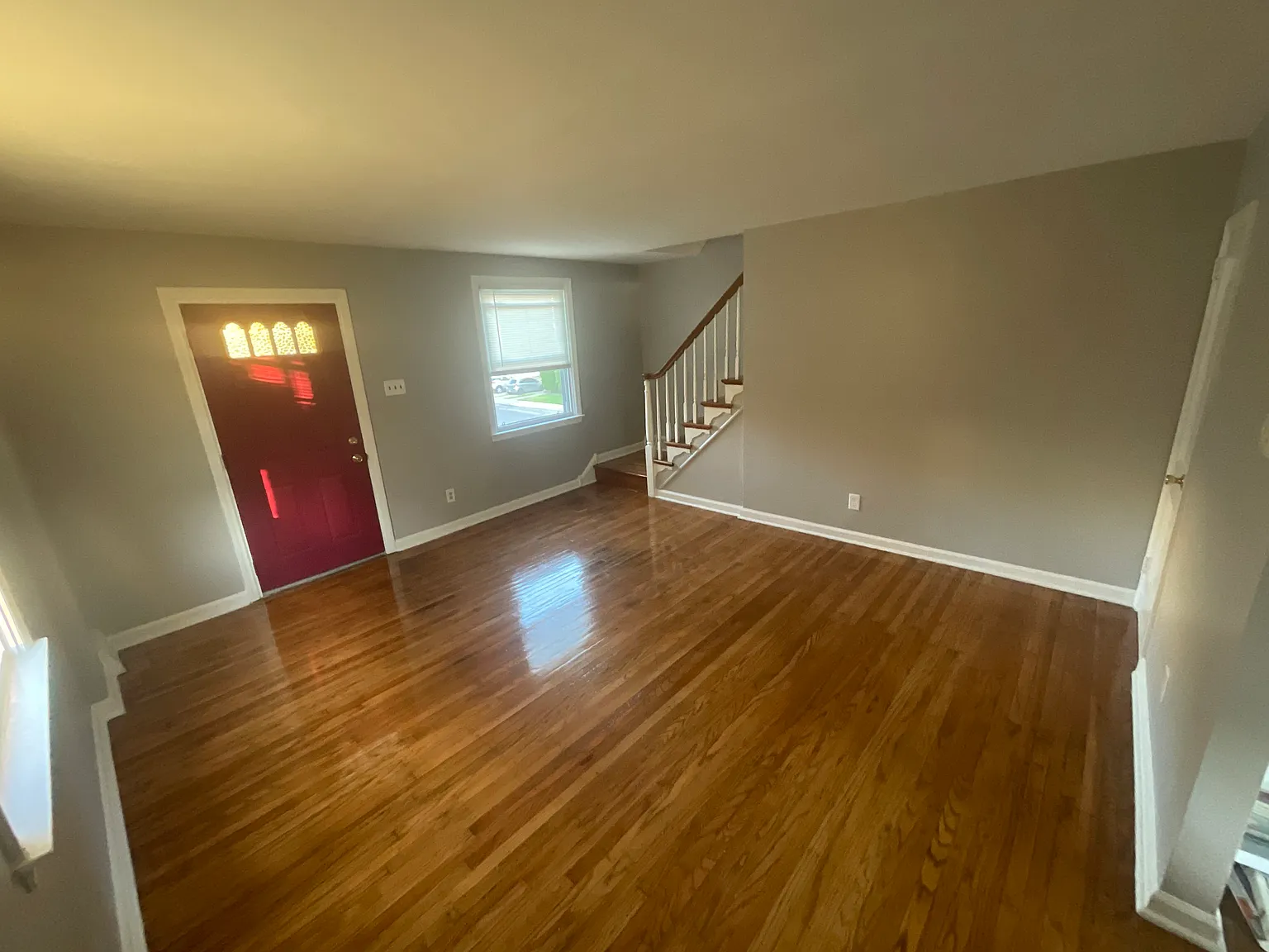 3 bed, 1188 sqft, $2,300 — Photo 4