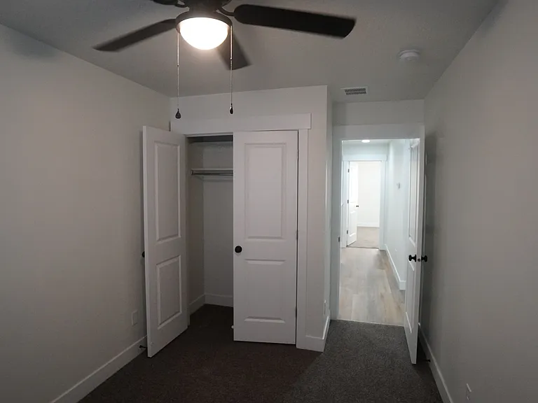 1559 S 150 W — Photo 21