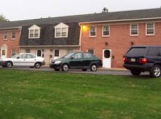 2511 Lititz Pike APT B, Lancaster, PA 17601
