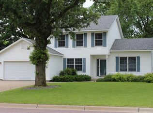 1400 Prairie Ln NE, Owatonna, MN 55060