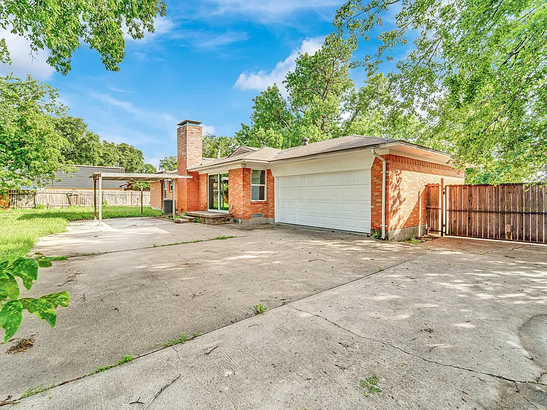 2630 Pasteur Ave — Photo 17