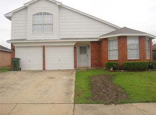 2711 Martsy Ct, Arlington, TX 76014
