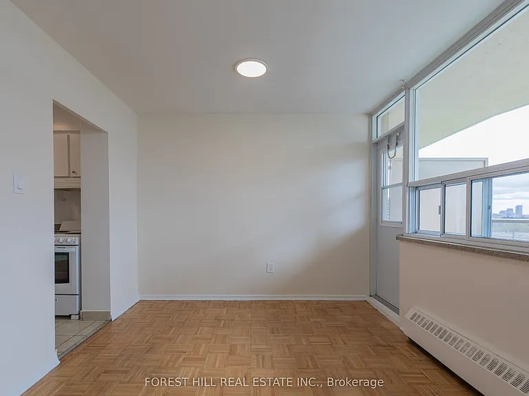 1130 Wilson Ave #306 — Photo 5