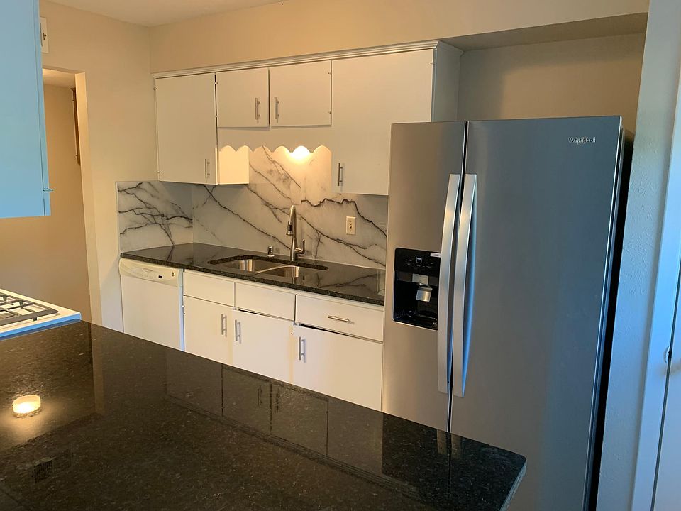 1st image of 624 Royal Crest Dr