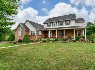 1980 Ash Brook Dr, Springfield, OH 45502