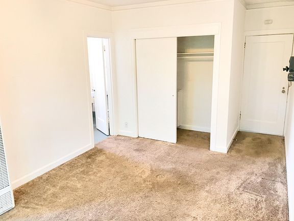 5th image of 1035 SE 12th Ave Unit 20