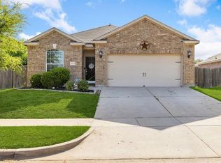 1125 Flatwater Trl, Crowley, TX 76036