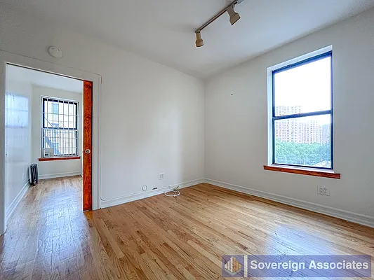 Rented by Sovereign Associates | media 3