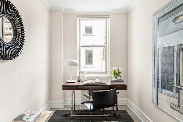 Sold by Douglas Elliman | media 20