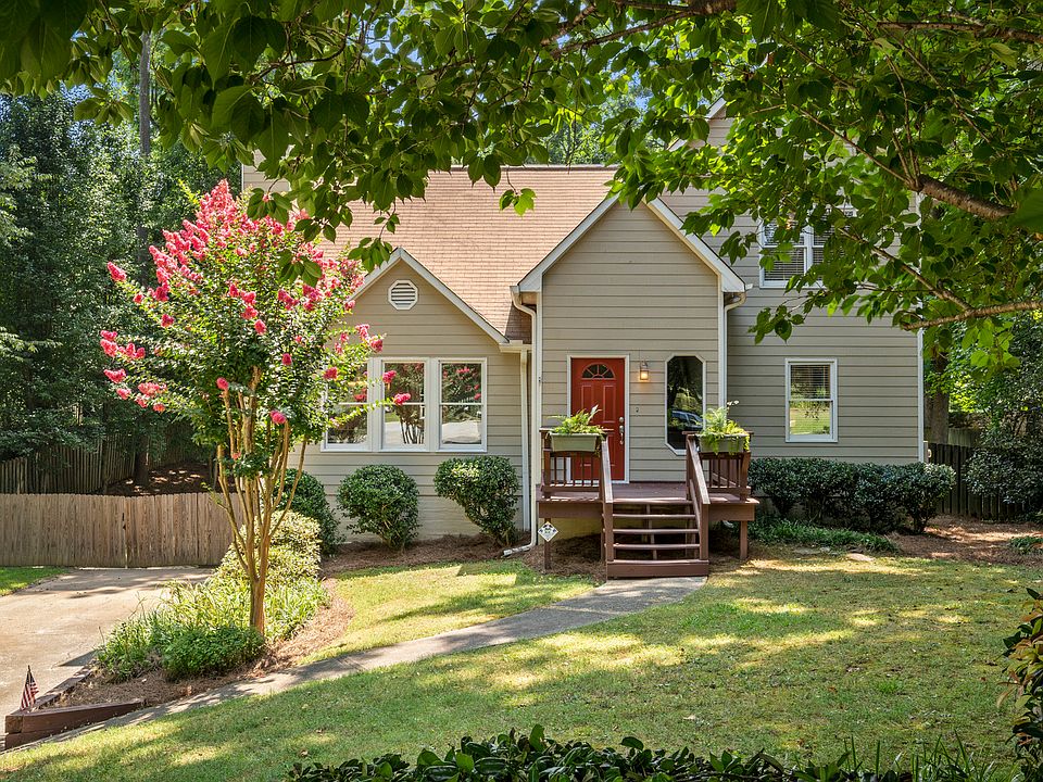 1st image of 1005 Natalie Ln SE