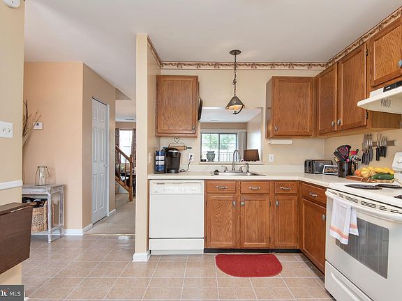 3rd image of 11196 Brunswick Pl