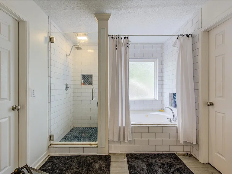 19434 Kacey Lane Ct — Photo 32