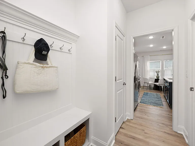 Oak Lake Townhomes — Photo 10