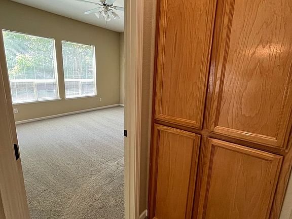 5th image of 9780 McKenna Dr