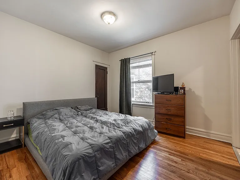 1434 W Jonquil Ter #3 — Photo 16