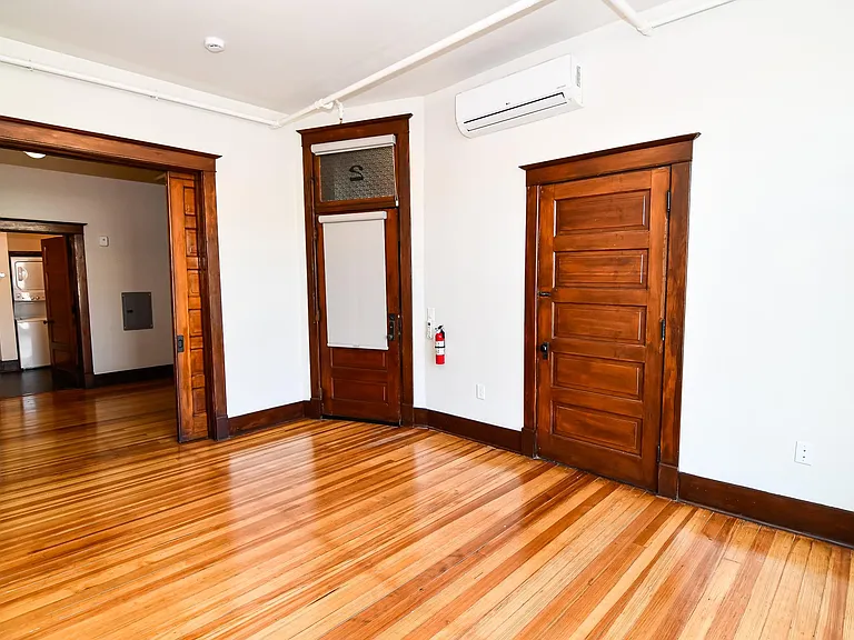 32 W Main St #201 — Photo 10