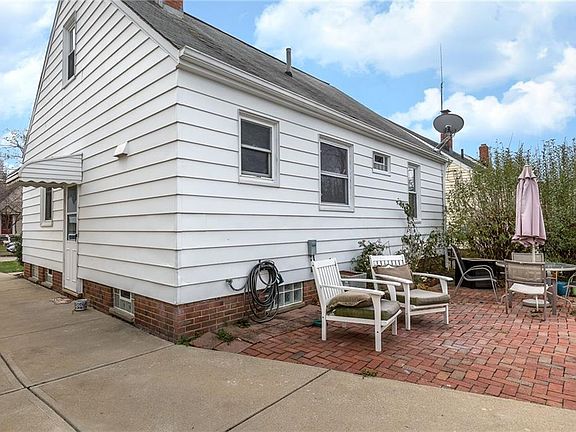 4th image of 29957 Halifax St