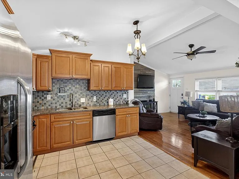 525 N Coles Ave — Photo 11