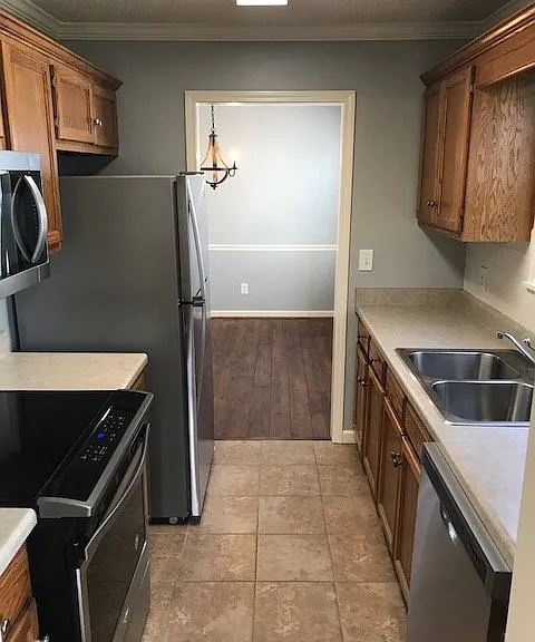 283 Ivy Pl — Photo 5