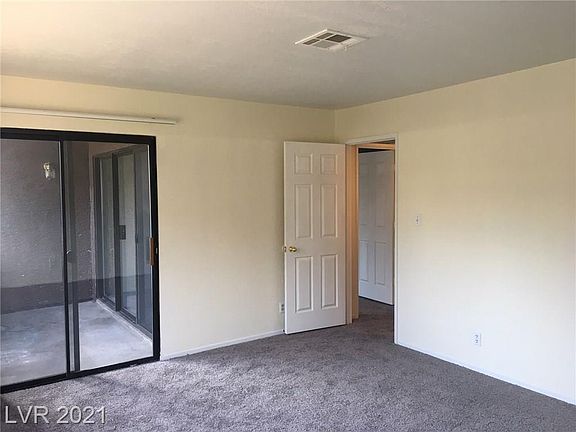 3rd image of 5030 S Rainbow Blvd Unit 104