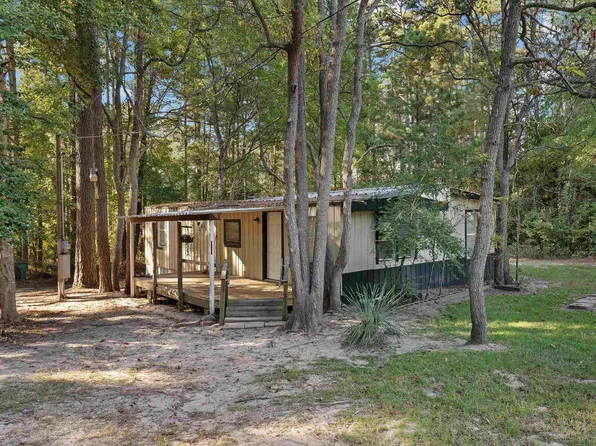 104 Brierwood Dr, Jefferson, TX 75657
