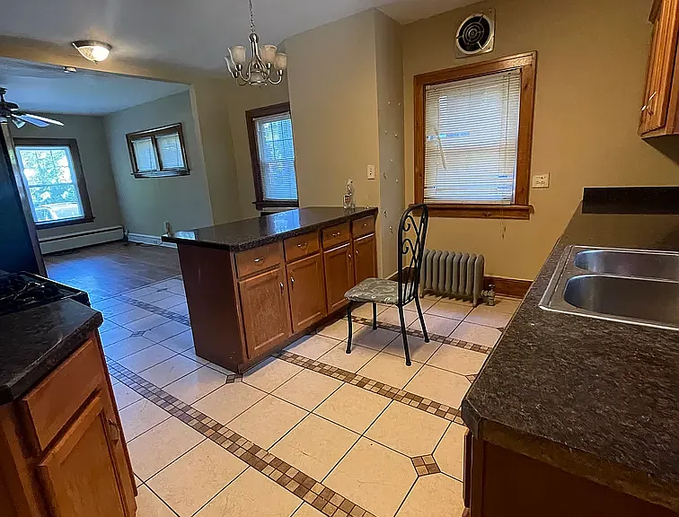 3062 Euclid Heights Blvd — Photo 4