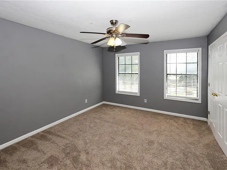 5461 Park Pl S — Photo 33