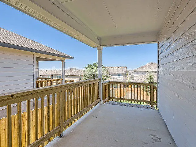 1725 Rocky Rise — Photo 4