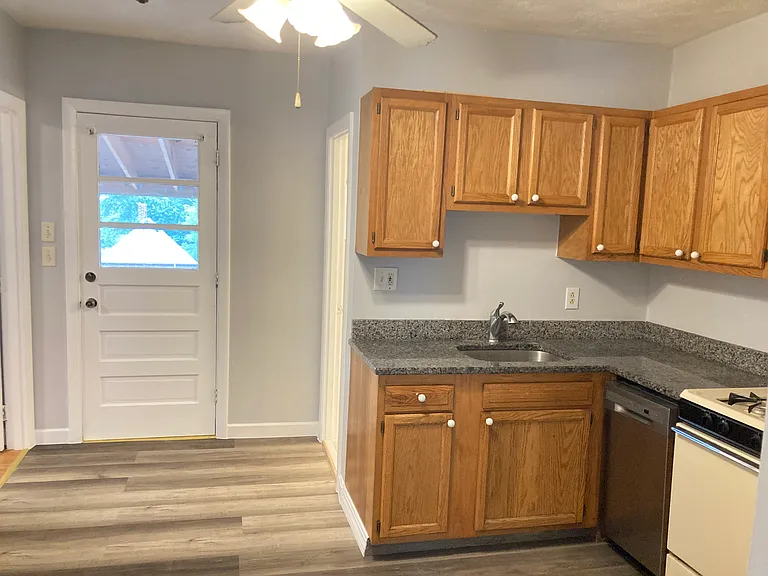 318 Granite St #2 — Photo 6