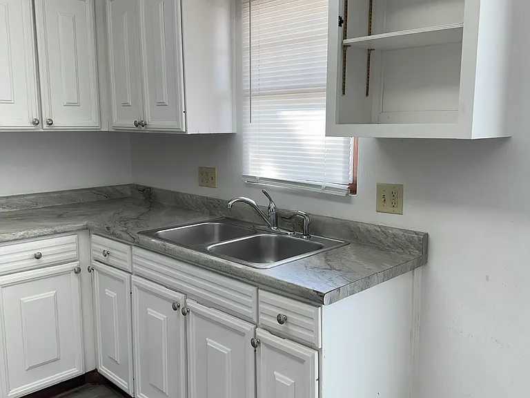 1510 Starview Dr — Photo 2