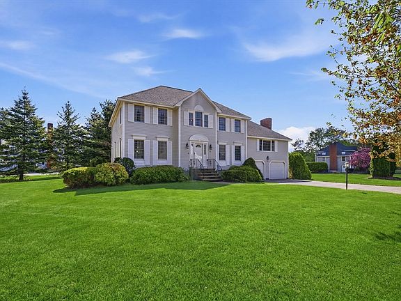 3rd image of 2 Stouffer Cir