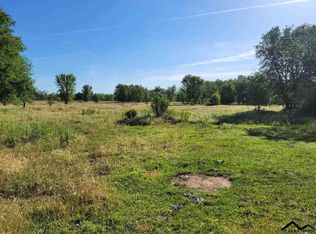 24844 River Ave, Los Molinos, CA 96055