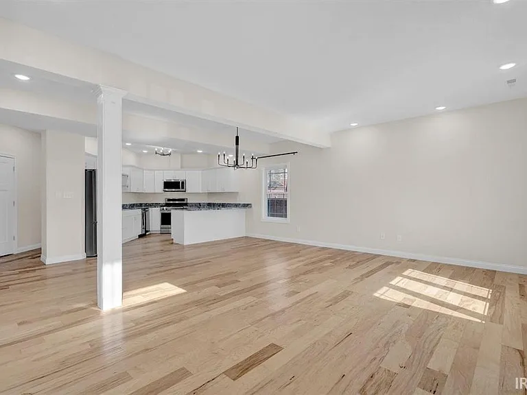 1536 S Coleman Ct — Photo 3