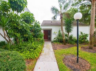 14121 Cypress Cir, Tampa, FL 33618