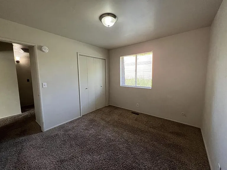 2284 S 800 E #1 — Photo 16
