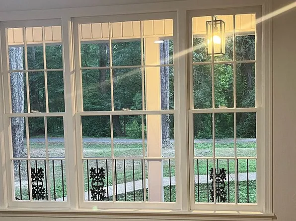 200 Charles St, Selmer, TN 38375