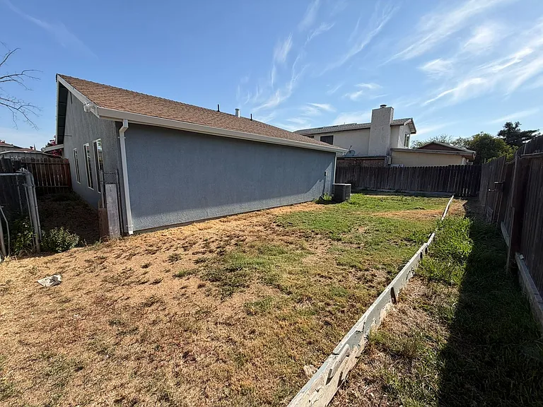 8267 Moorhaven Way — Photo 58