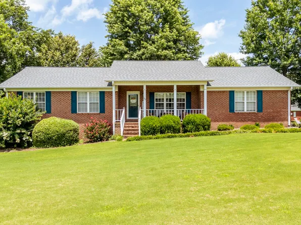 335 Jordan Glen Ln, Savannah, TN 38372