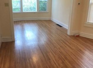 2221 W Lawrence Ave, Chicago, IL 60625