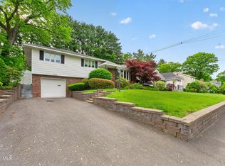 1060 Cornelius Ave, Niskayuna, NY 12309
