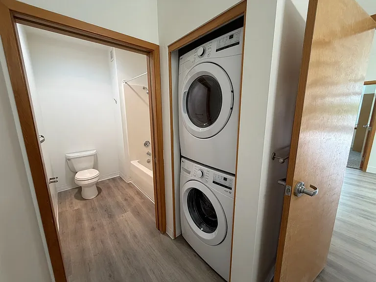 Bookmark Apartments — Photo 16
