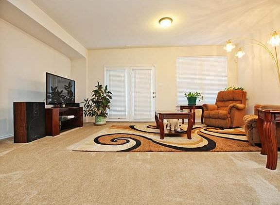 5th image of 1126 Sussex Pl