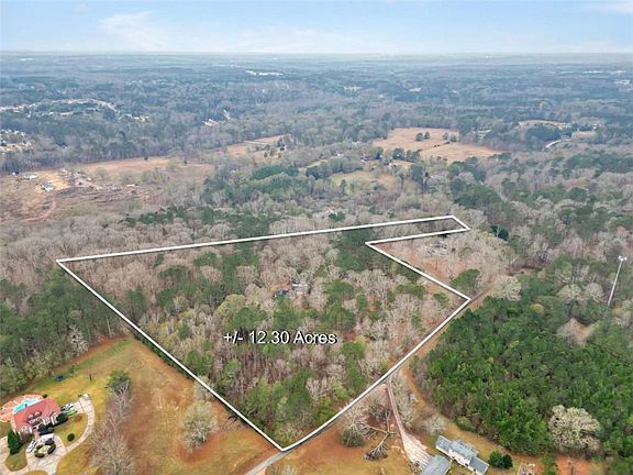 4th image of 3003 E Fairview Rd