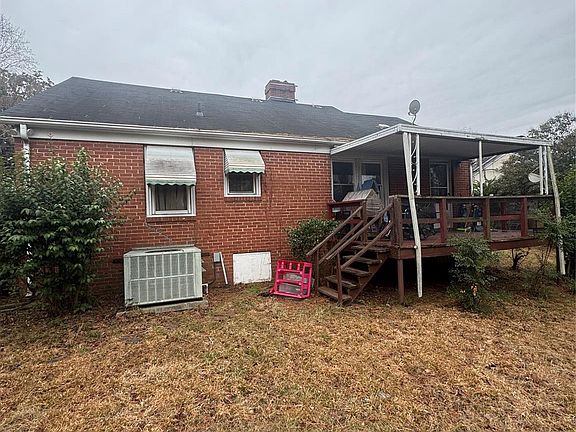 2nd image of 1820 Forest Rd