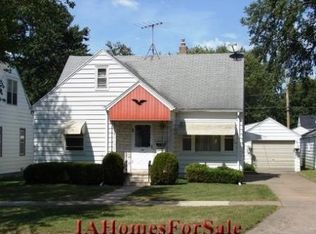 1147 E Mitchell Ave, Waterloo, IA 50702