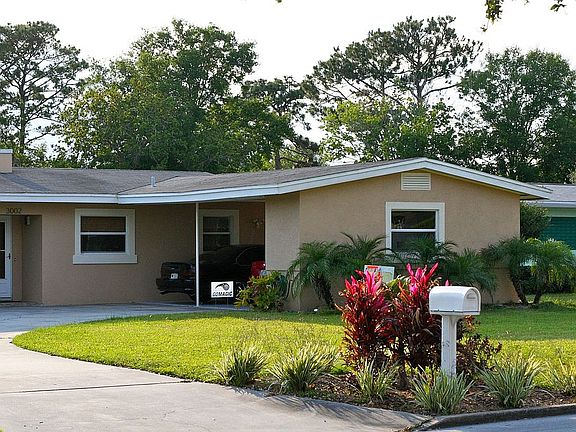 Front Shot with Planter