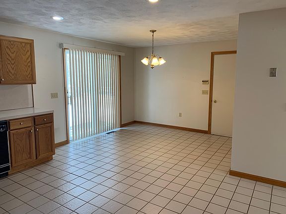 Dining area with slider to yard