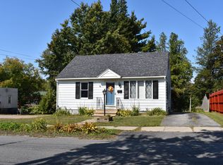 36 W 8th Ave, Gloversville, NY 12078